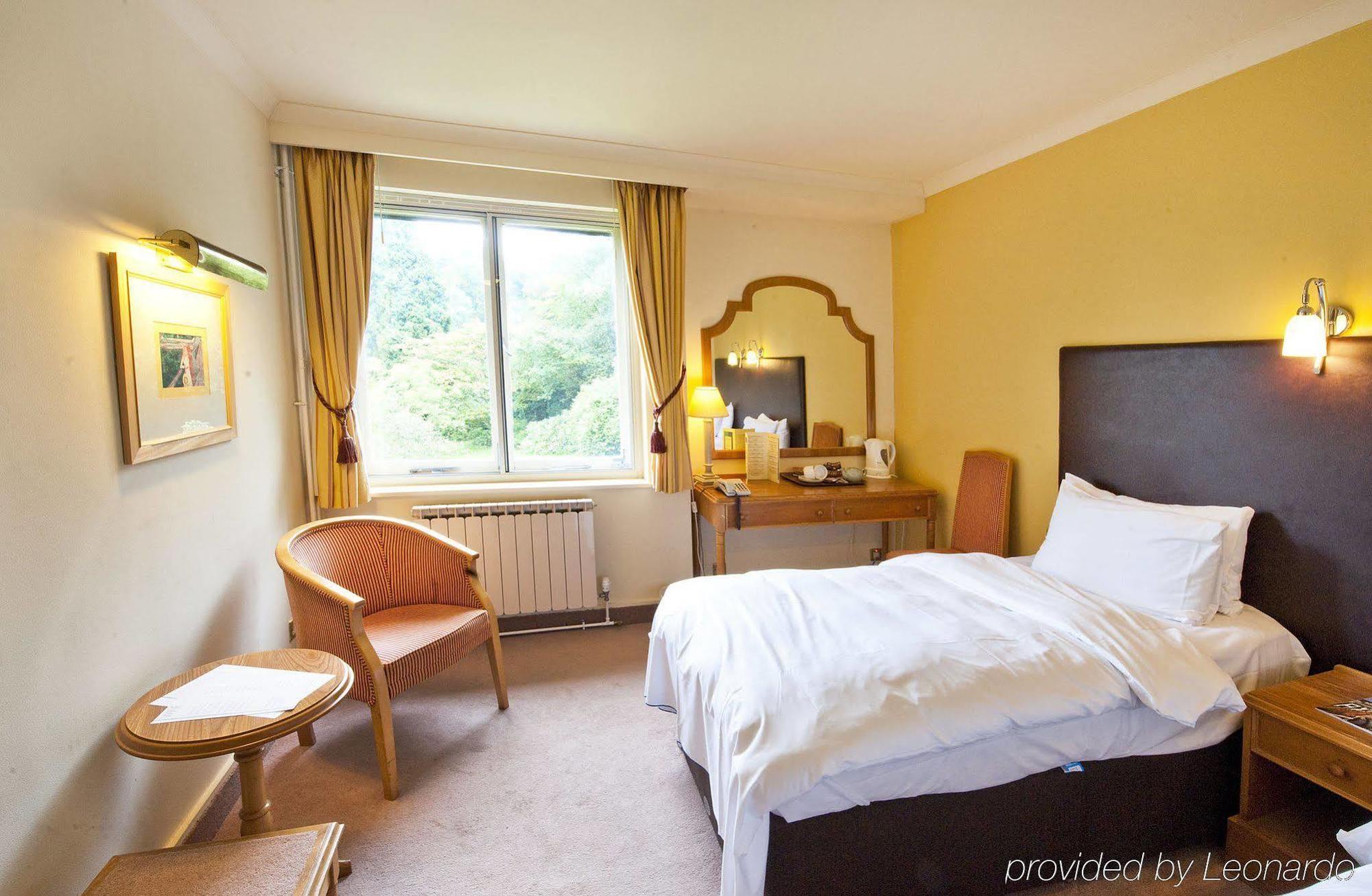 HOTEL ROEBUCK FOREST ROW UNITED KINGDOM SEASON DEALS