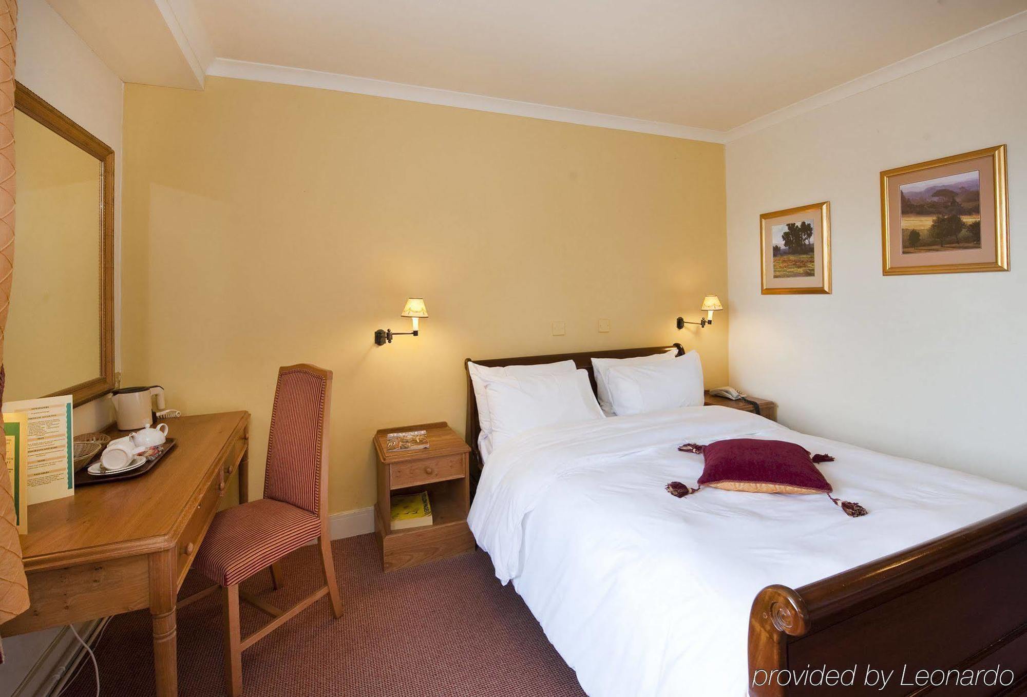 HOTEL ROEBUCK FOREST ROW UNITED KINGDOM SEASON DEALS